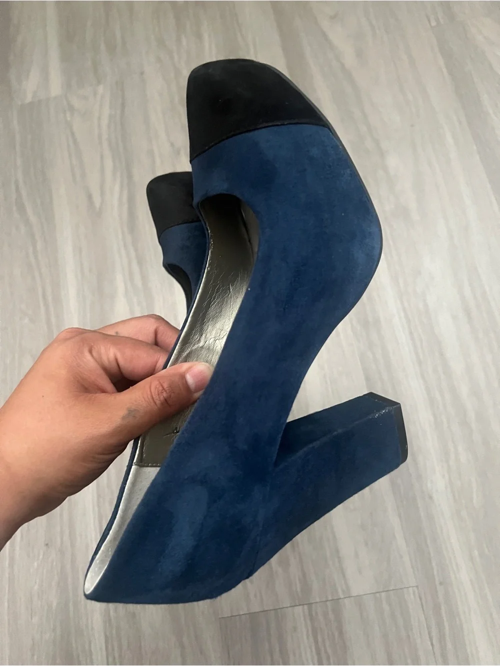 Me Too Navy Suede Leather Block Heel Pumps Black Cap Toe Women’s 7.5M Classic